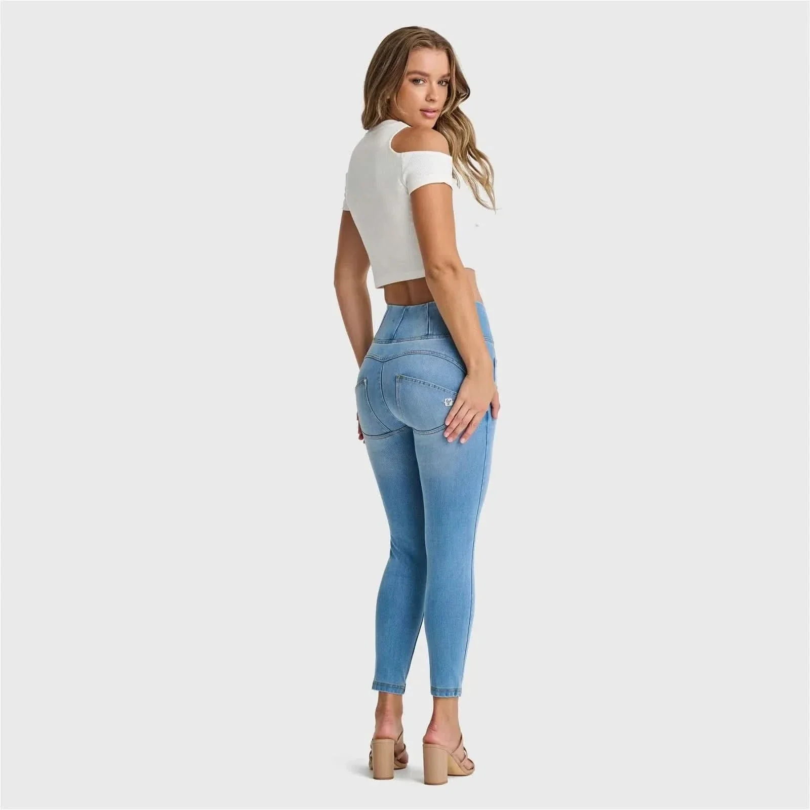 Cropped Cut Out T Shirt - White - Image 5