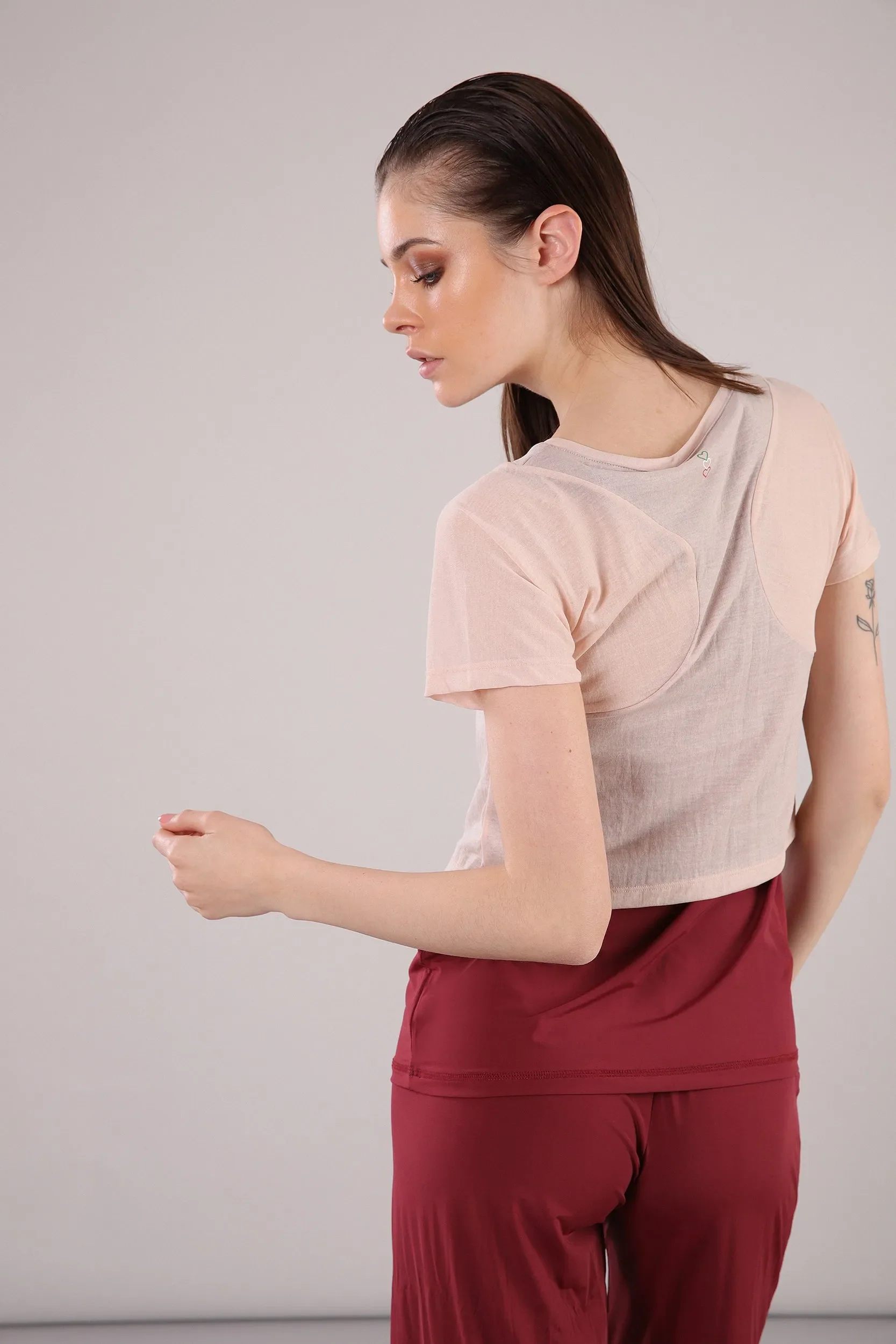 MII Yoga T-shirt - Burgundy + Pink - Image 3