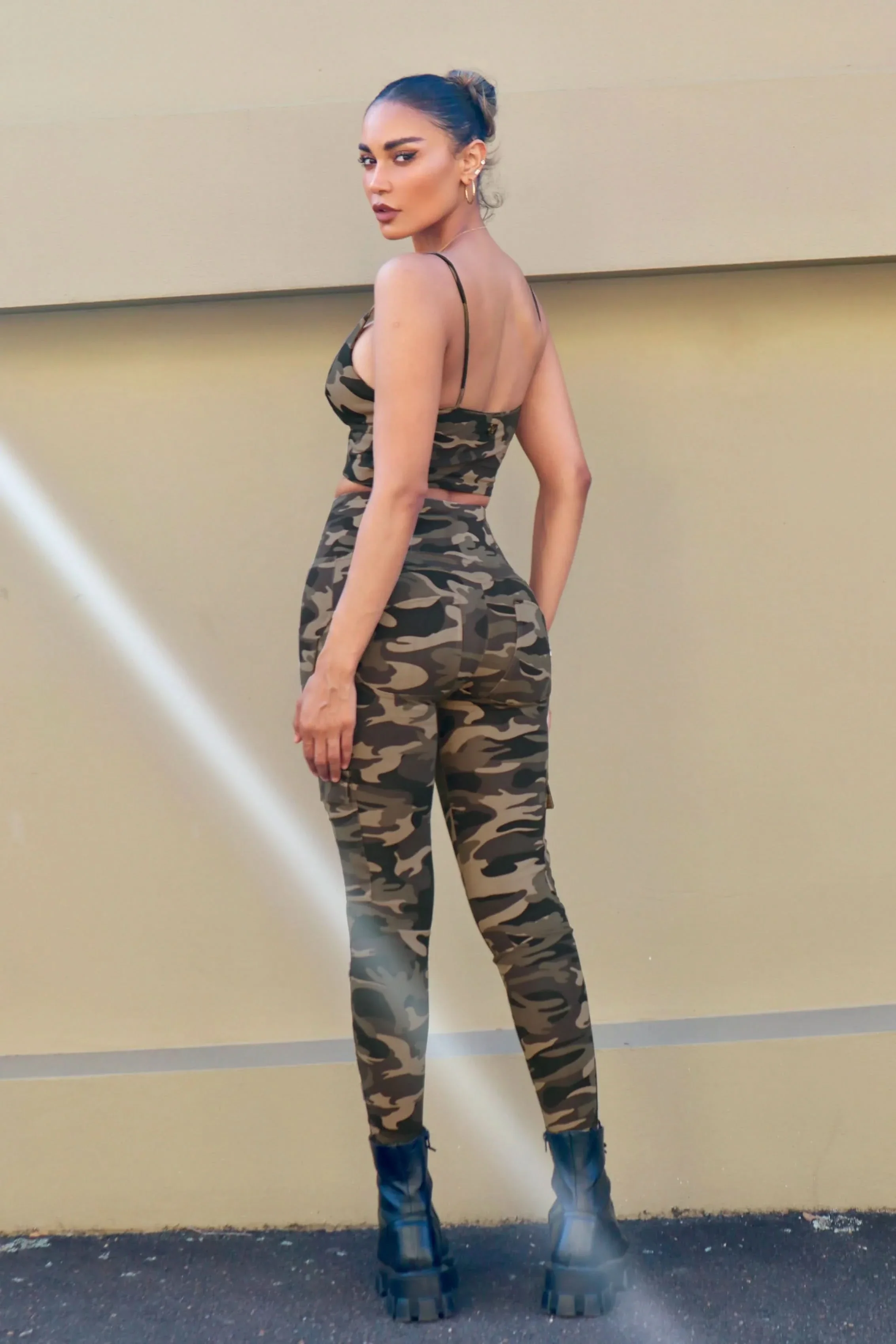 WRUP Cargo Fashion - High Waisted - Ankle Length - Brown Camo - Image 4