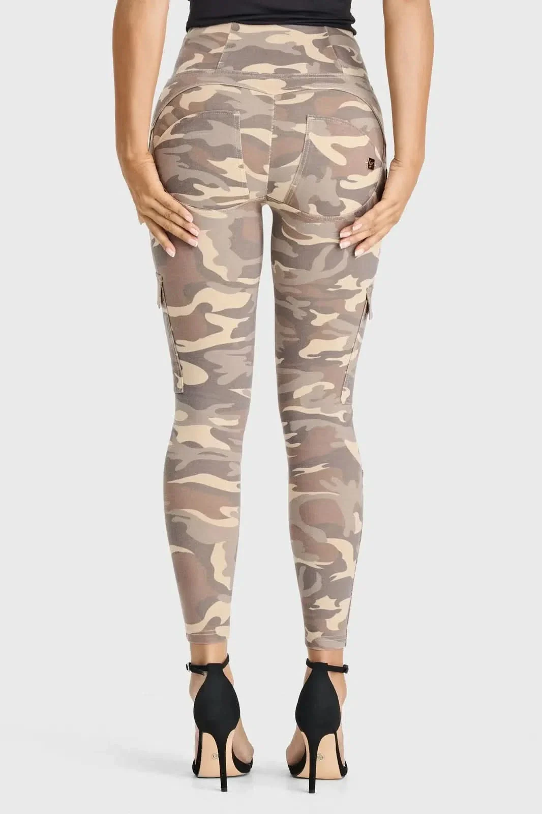 WRUP Cargo Fashion - High Waisted - Ankle Length - Sand Camo - Image 8