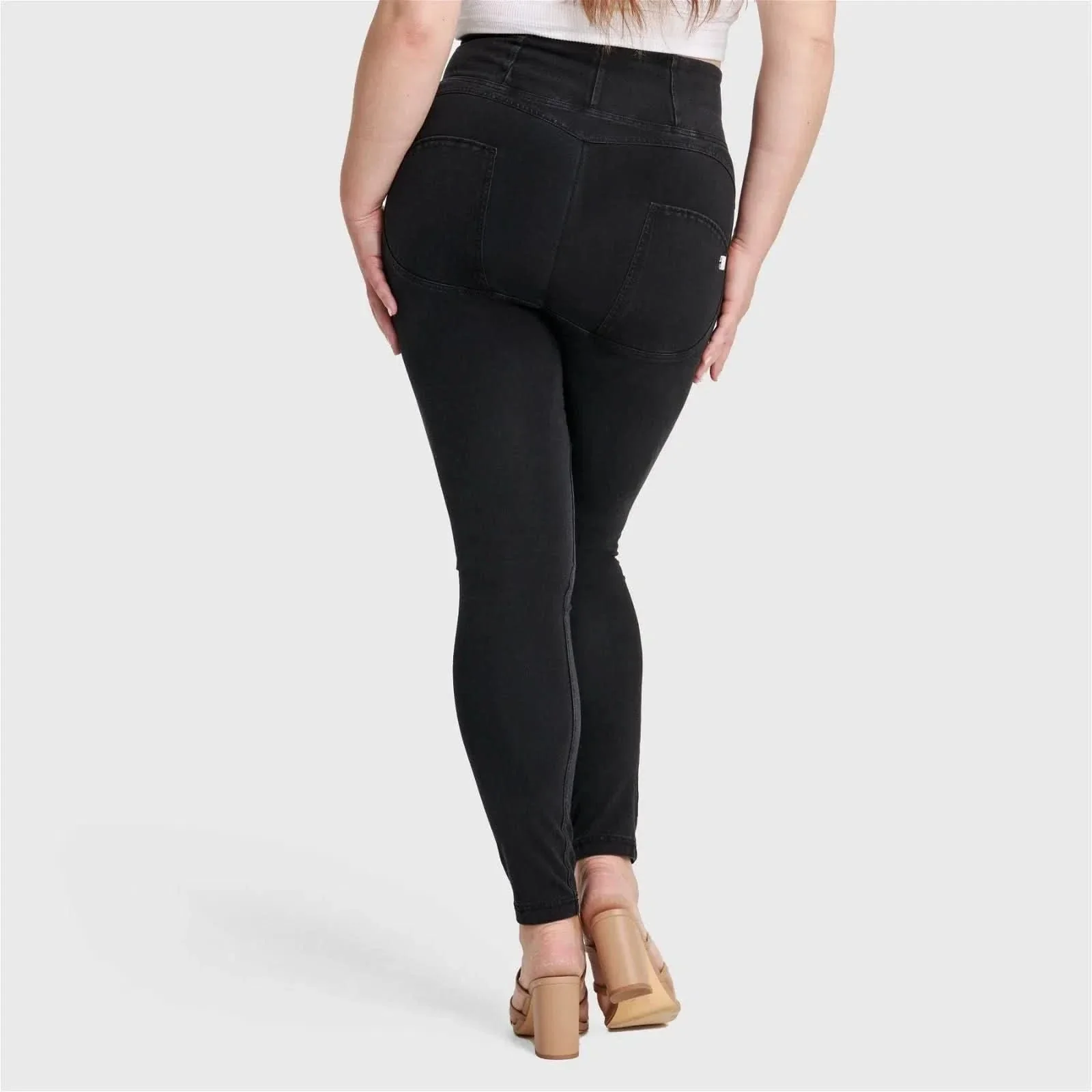 WRUP Curvy Denim - Zip High Waisted - Full Length - Black + Black Stitching - Image 7