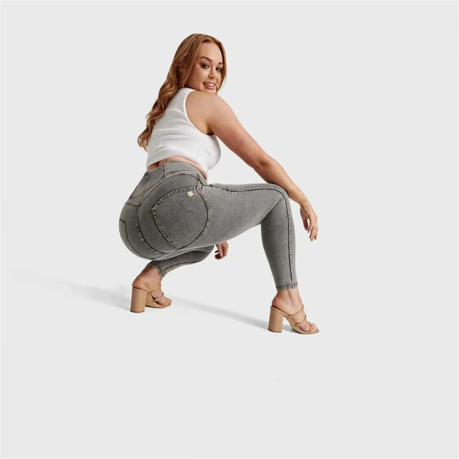 WRUP Curvy Denim - Zip High Waisted - Ankle Length - Grey + Yellow Stitching - Image 3