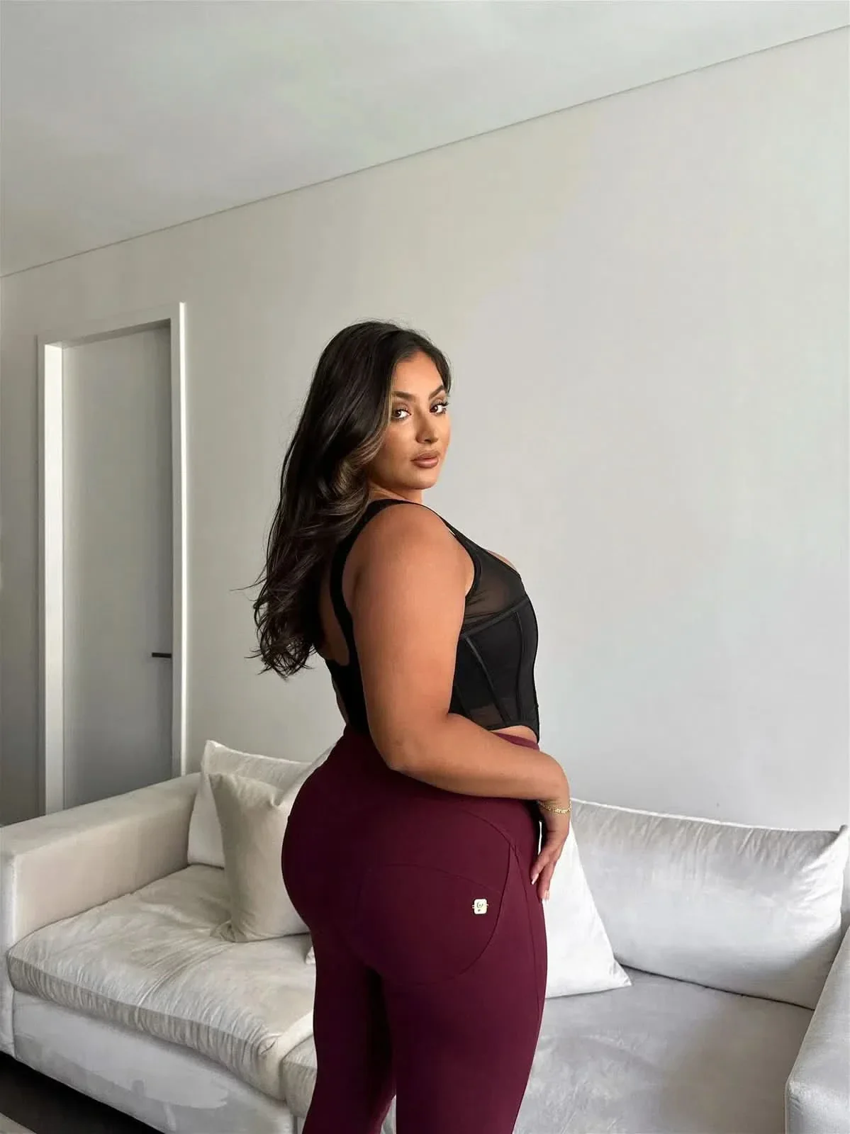 WRUP Curvy Fashion - Zip High Waisted - Full Length - Burgundy - Image 2
