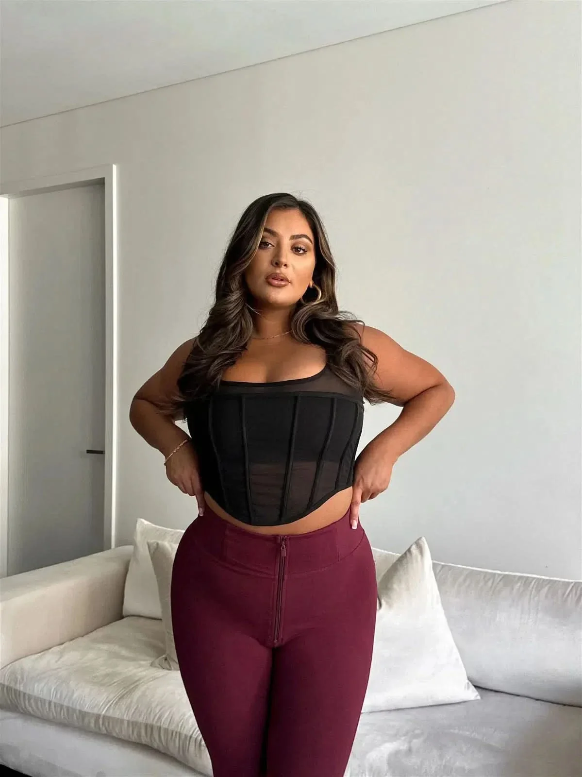 WRUP Curvy Fashion - Zip High Waisted - Full Length - Burgundy - Image 3