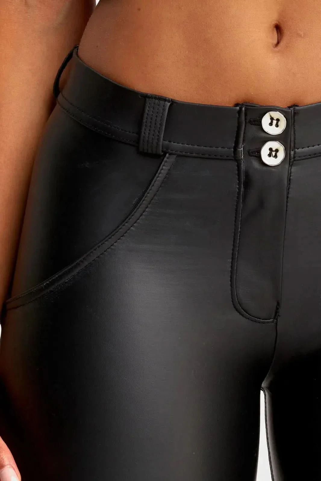 WRUP Faux Leather - Mid Rise - Full Length - Black - Image 6