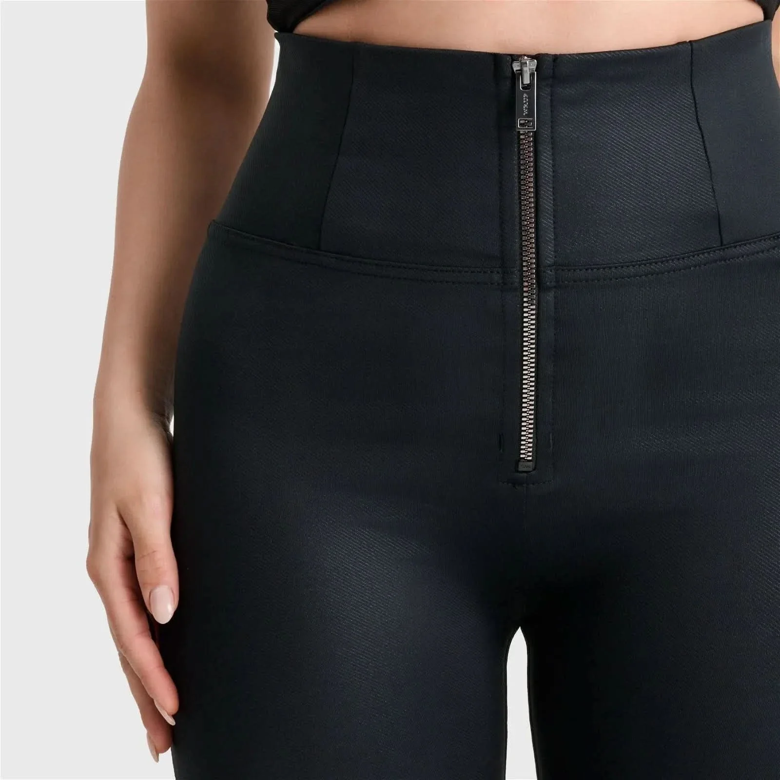 WRUP Luxe Shimmer - Super High Waisted - Full Length - Matte Black - Image 8
