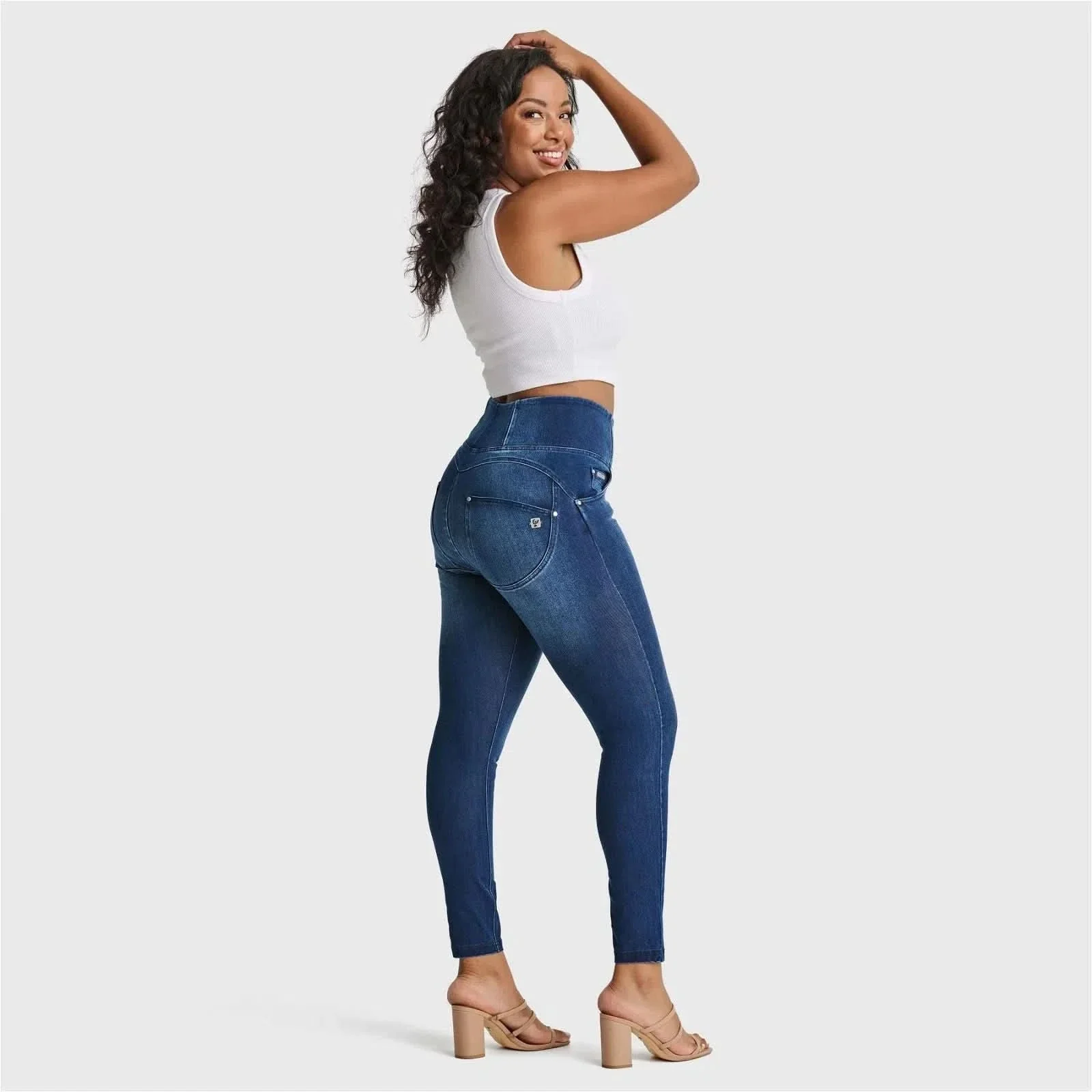 WRUP SNUG Curvy Jeans - High Waisted - Full Length - Dark Blue + Blue Stitching - Image 3