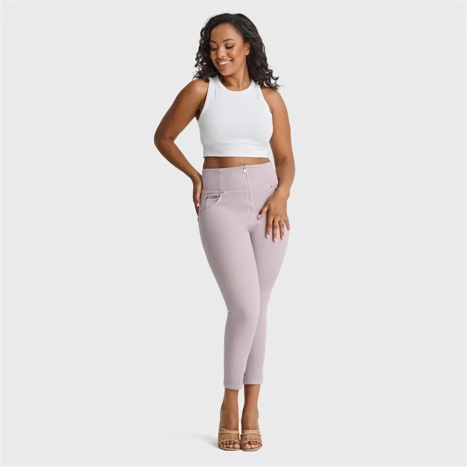 WRUP SNUG Curvy Jeans - High Waisted - Ankle Length - Light Grey - Image 2
