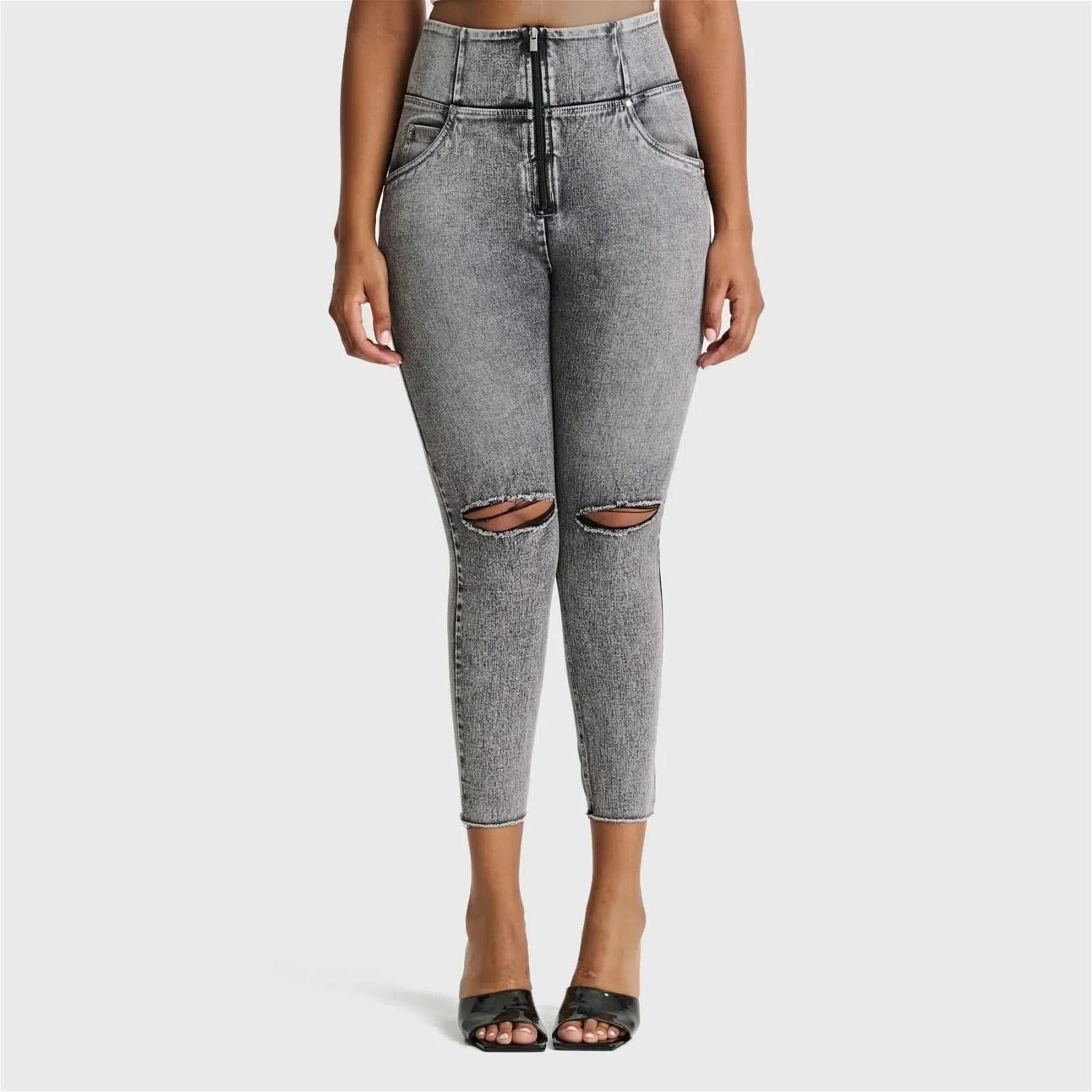 WRUP SNUG Curvy Ripped Jeans - High Waisted - Ankle Length - Grey Stonewash + Grey Stitching - Image 3