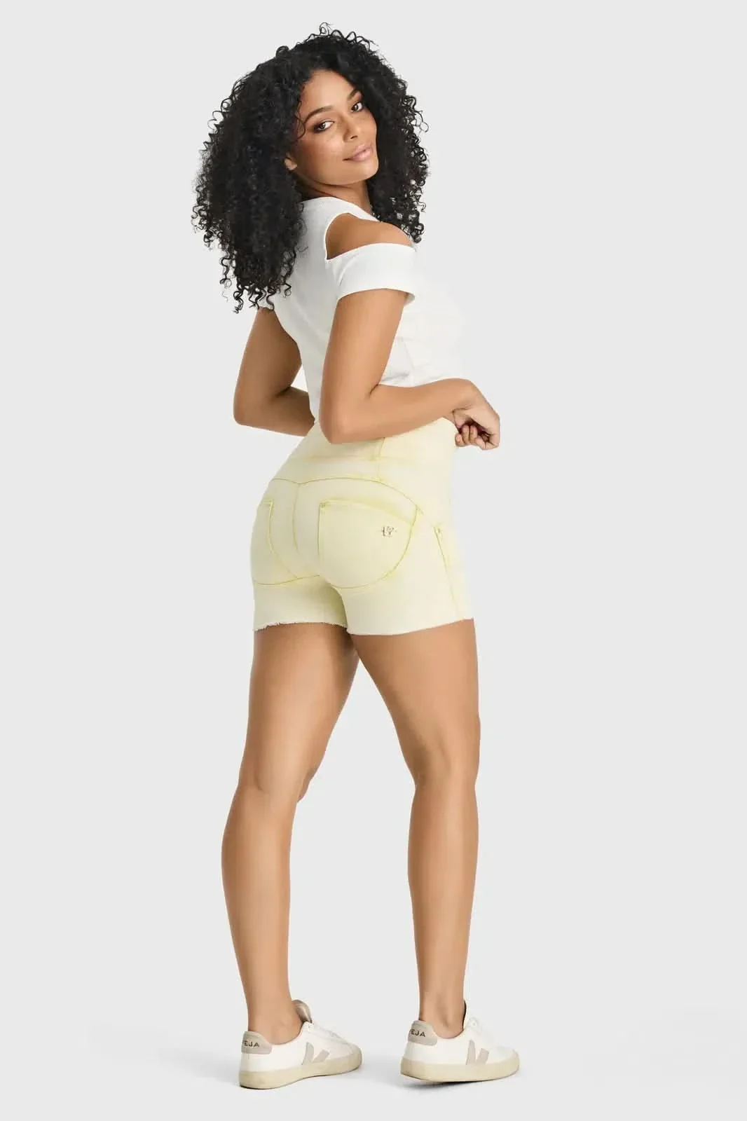 WRUP SNUG Jeans - 3 Button High Waisted - Shorts - Yellow Sorbet - Image 2