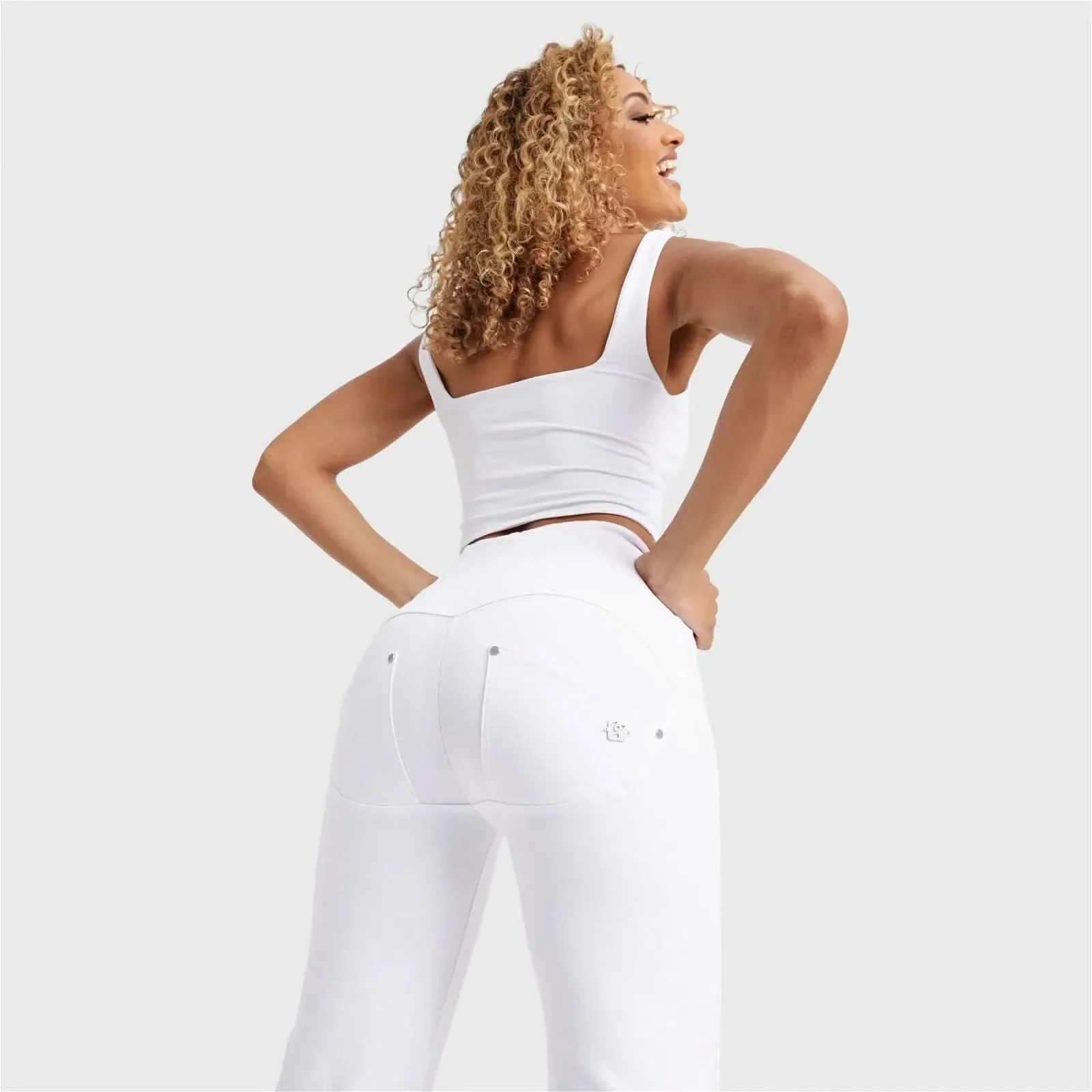 WRUP SNUG Jeans - High Waisted - Cropped - White - Image 5