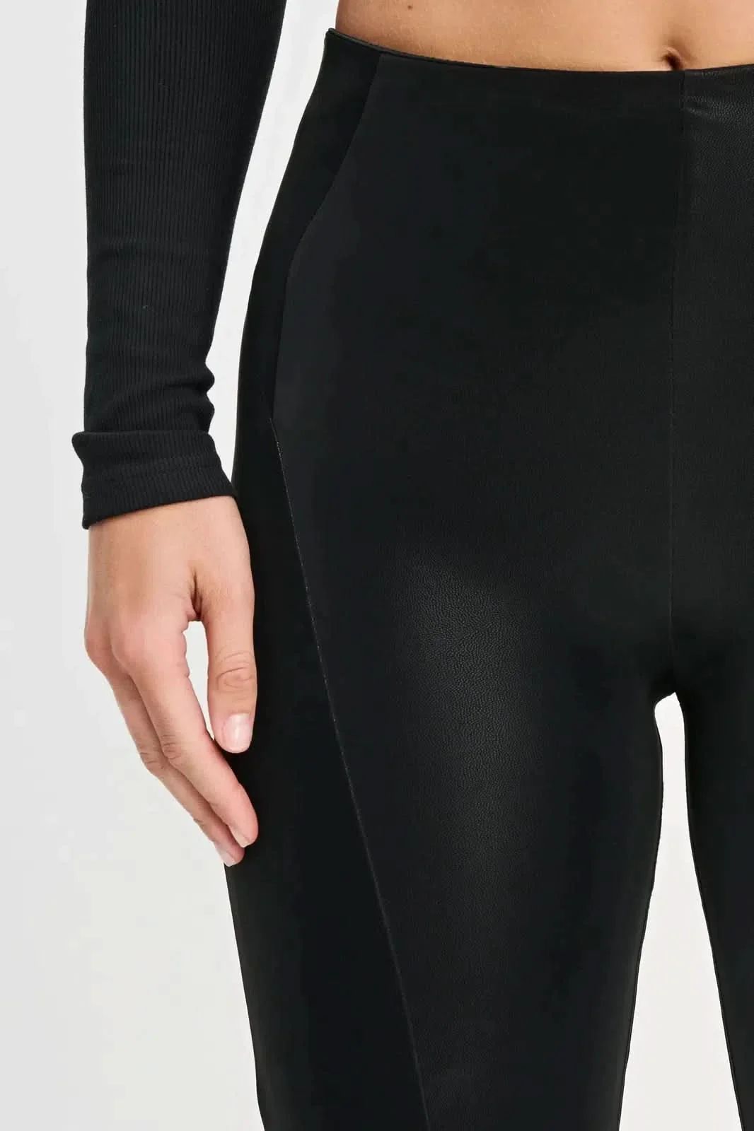 WRUP Velvet Faux Leather - High Waisted - Super Flare - Black - Image 9
