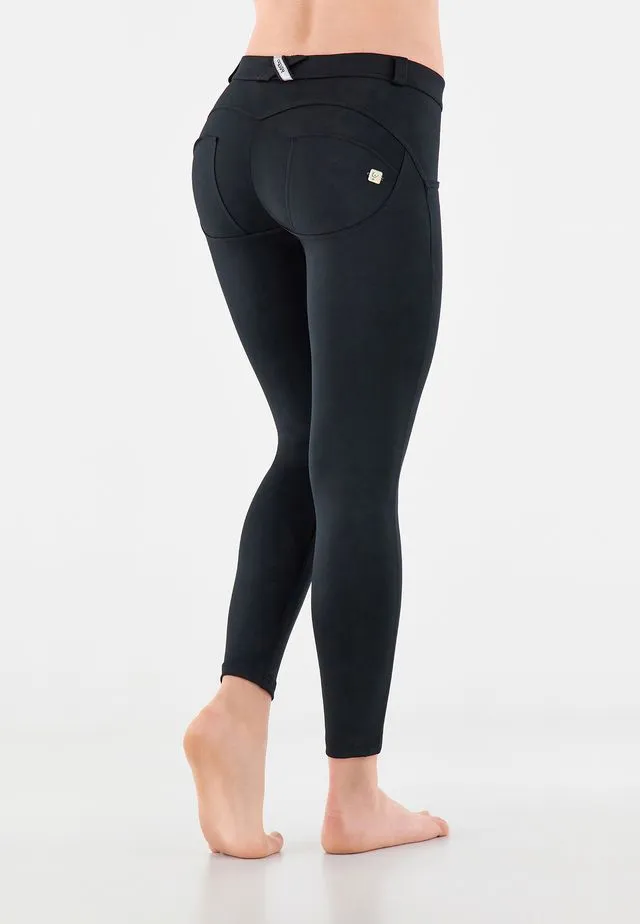 WRUP Diwo - Mid Rise - Ankle Length - Black - Image 3