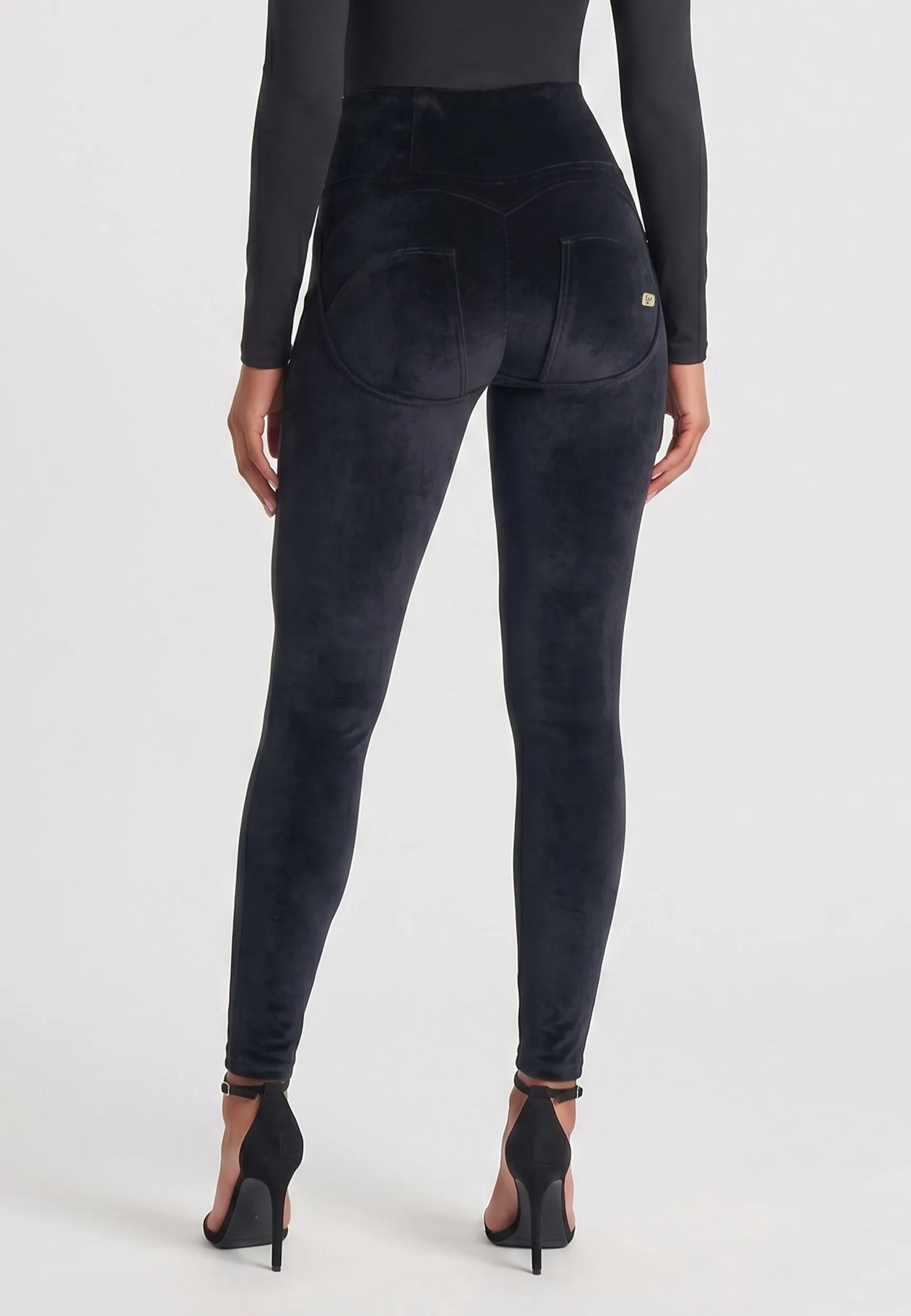 WRUP Velvet - High Waisted - Full Length - Black - Image 4