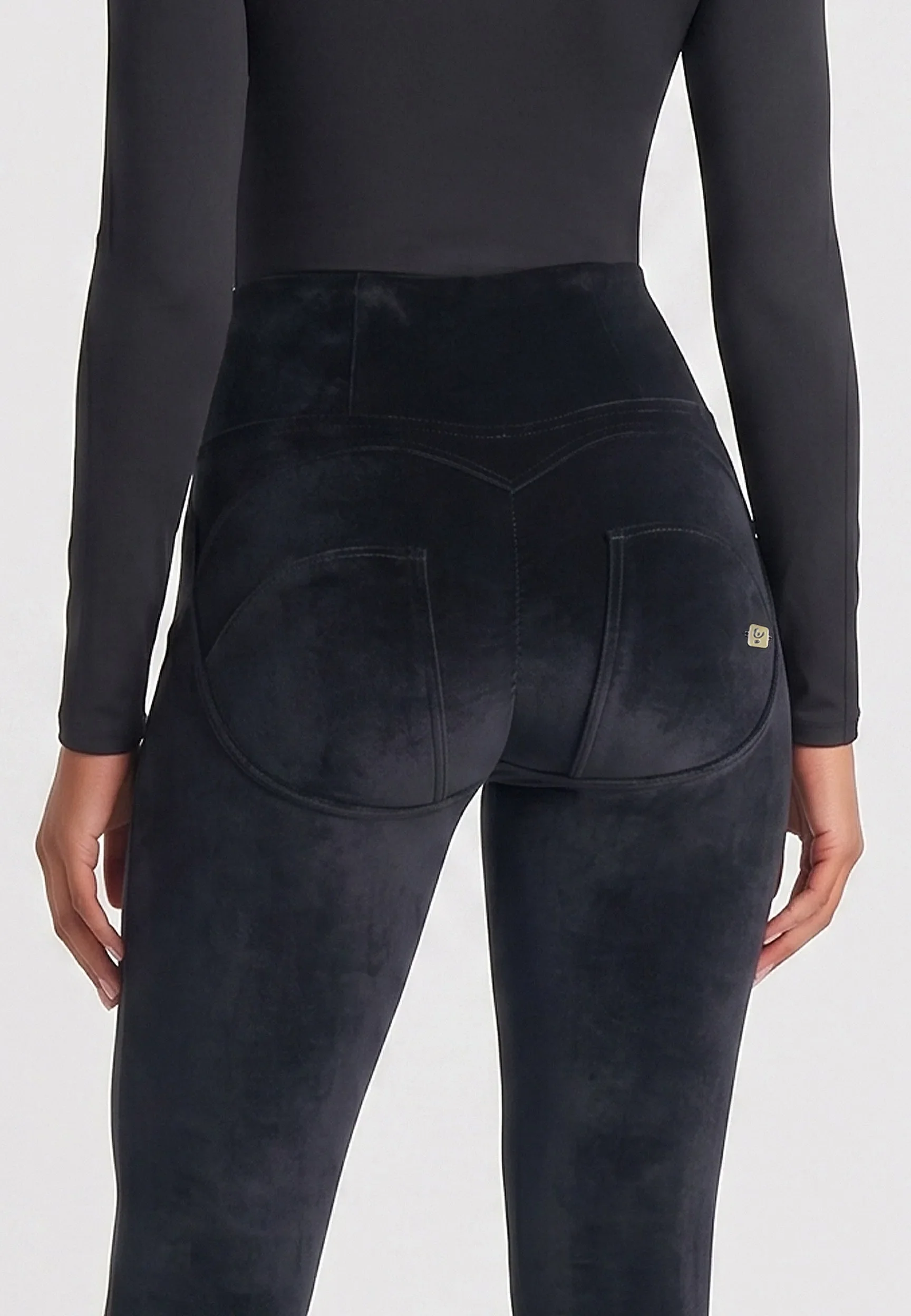 WRUP Velvet - High Waisted - Full Length - Black - Image 5